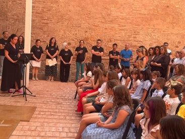 Graduación y entrega de diplomas en el Centre Municipal de les Arts de Burriana