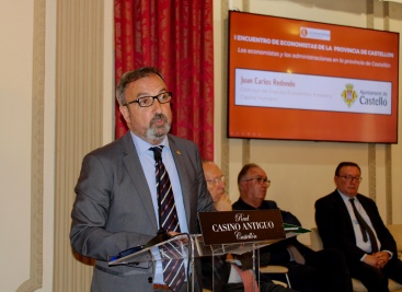 El concejal de Economía Juan Carlos Redondo participa en el I Encuentro de Economistas en Castellón