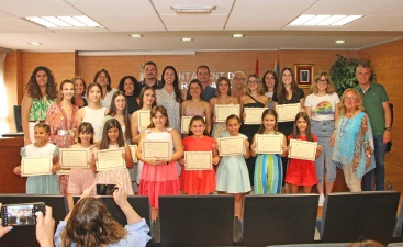 L'Ajuntament de Torreblanca nomena Edel Sanchis i Pepa Fabregat reines de les Festes Patronals