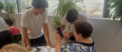 Projecte 'TIRITES DIGITALS' busca millorar competncia digital de gent gran a Benlloch