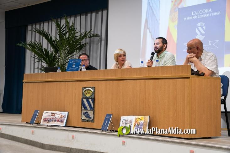 Presentan el libro 'Alcora 25 a?os m?s de reinas y damas'