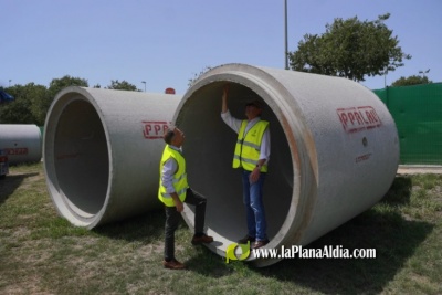 La obra del gran colector de Burriana abre su conexión al río Anna