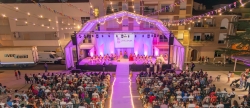 Jlia Garca Traver es proclamada reina de las fiestas de Vall d'Alba