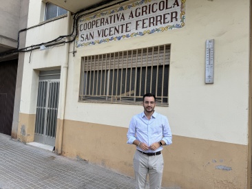 El PP de La Vall d'Uixó dice que la alcaldesa 'almacena gatos' en una antigua nave industrial