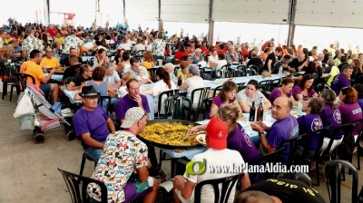 La Festa de les paelles inunda de color La Vilavella