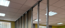 La Llosa traslada material escolar para iniciar obras del colegio