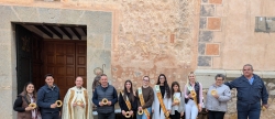 La festividad de Sant Antoni de La Llosa destaca por la procesin, la 'crem' y la bendicin de animales