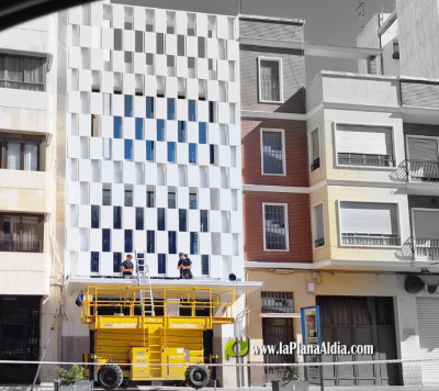 El Teatro Pay se prepara para el estreno de la nueva fachada e iluminacin con una actuacin programada por Fiestas