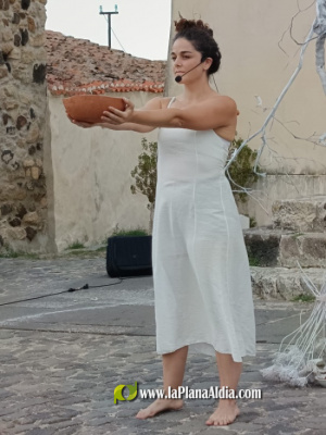 Nuevas creaciones internacionales de la artista alcorina Ana Beltrn