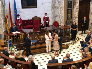 El Colegio Oficial de Enfermería de Valencia recibe la Medalla de Oro de la Ciudad de Valencia