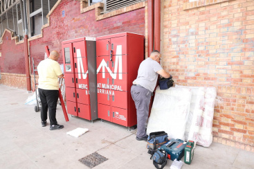 El Mercado Municipal de Burriana se moderniza con la instalación de taquillas frigoríficas para facilitar la compra a sus vecinos