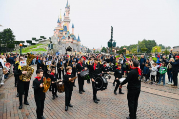 El Centre Municipal de les Arts de Burriana brilla en Disneyland París