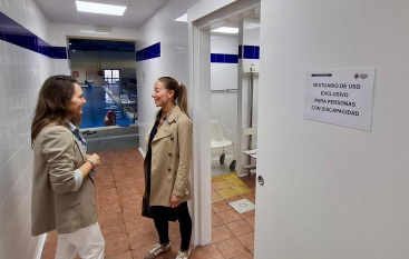 Finalizadas las obras de accesibilidad en los baños y vestuarios de la Piscina Municipal Castalia