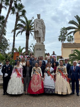 Almassora conmemora el 9 d'Octubre a pesar de la lluvia