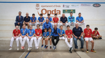 La música y la pilota valenciana, protagonistas en Onda en un Nou d'Octubre pasado por agua