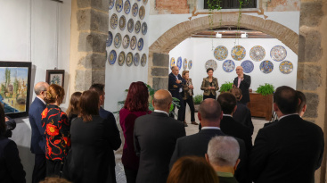 Onda homenajea al ceramista Manolo Safont con obra taurina