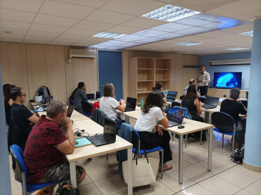 Castelló impulsa la capacitació en Intel·ligència Artificial amb un nou curs per a no programadors amb compromís d'inserció laboral
