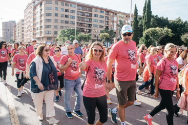 Castellón reune a más de 5.000 personas en la XI marcha solidaria contra el cáncer de mama Un paseo por la Vida