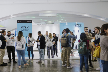 La UPV refuerza su liderazgo en transferencia tecnológica con un espacio deep tech en el Valencia Digital Summit 2025