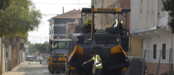 moncofa-asfalta-el-principal-vial-de-salida-del-municipio