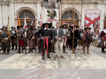 Castelló celebra la recreació històrica dels Tercios per impulsar el comerç local