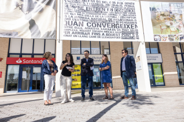 Una exposición de la UJI transforma en arte contemporáneo un proyecto de ciencia ciudadana sobre multialfabetizaciones en las aulas