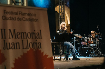La música de Mayte Martin arranca els primers aplaudiments del Festival Flamenc de Castelló II Memorial Juan Lloria