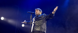 Antonio Orozco llena el Recinto Multiusos con más de 7.000 personas en la Fira d'Onda 2025