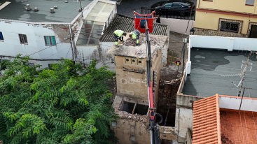 Onda inicia las obras de derribo del antiguo transformador del Barrio Castillo