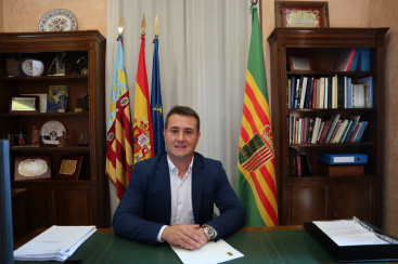 El ple de Les Alqueries derogua la taxa per l'ús de l'escut municipal després de 35 anys en vigor