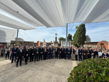 Vila-real rehabilitar de urgencia 61 columnas de nichos del permetro del Cementerio Municipal