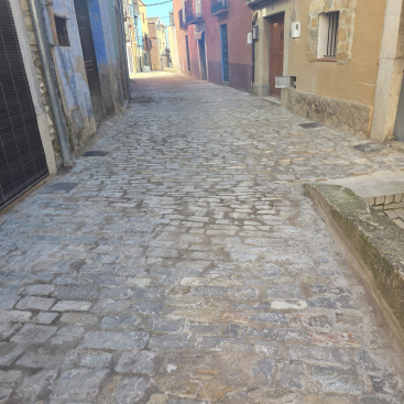 Xert finaliza las obras de sustitucin de la calzada, saneamiento y agua potable en la calle Sol financiadas con 224.000 euros por la Diputacin de Castelln