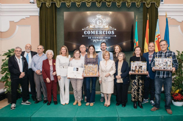 Castellon premia a Muebles Paches, Pajareria Esparza y la tienda de arte Babiloni en la Gala del Comercio Veterano 2025