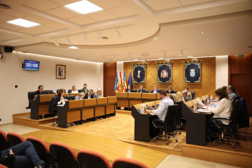 El Pleno de Burriana toma conocimiento de las renuncias de los concejales Juan Cans y Antonio Ferrndiz