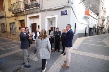 'Con mis vecinos': Calle Mare de Du del Roser