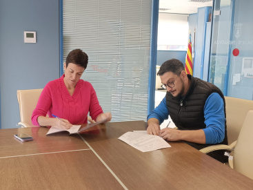 El Ayuntamiento de Almenara firma convenios de colaboracin con las fiestas de Dalt de la Muralla y Sant Domingo