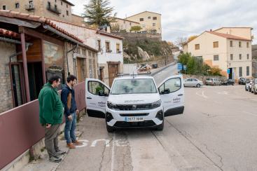 El Ayuntamiento de Morella compra una furgoneta elctrica para la brigada municipal