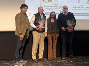Dos leyendas del baloncesto y referentes mdicos comparten su experiencia en Almassora