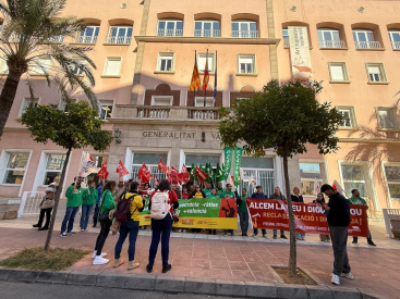 Sindicatos inician movilizaciones en Castelln por mejoras laborales en la educacin