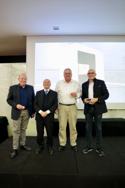 ATC entrega sus Insignias de Oro y de Plata en su multitudinaria cena anual como cierre del XVIII Congreso Internacional del Tcnico Cermico