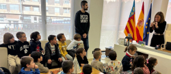 Alumnes del col·legi Germans Ochando protagonitzen un `plenari' infantil a Almassora ple de propostes