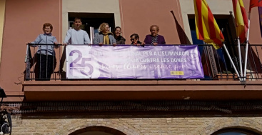 La Serratella levanta la voz frente a la violencia de gnero por el 25N