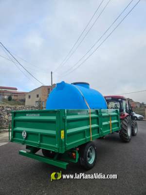 Vistabella adquiere un remolque y una cisterna