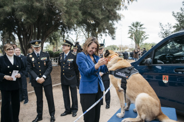 Castelln descubre la nueva escultura del ngel Custodio y estrena el Paseo de la Polica Nacional con motivo del bicentenario