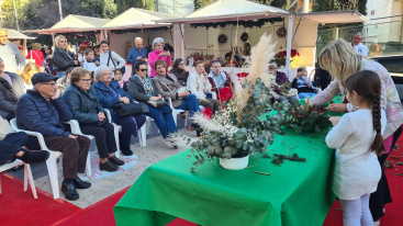 Almassora celebra un sbado festivo y navideo con la Fira de Comerc de Nadal
