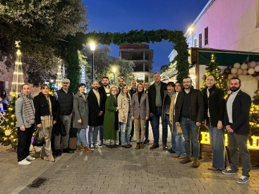 La Vall d'Uix inaugura el Mercado de Navidad con una veintena de comercios locales y actividades para toda la familia