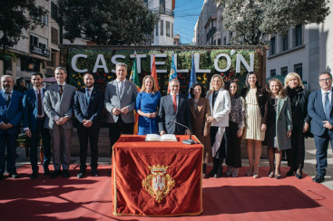 Castelln conmemora el Da de la Constitucin con lectura de la Carta Magna y concierto cvico