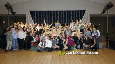 La Falla Rei Jaume I de Burriana exalta a Ester Nadal y Vera Campos como Falleras Mayores 2026