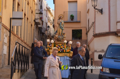Concurrida Procesin de la Inmaculada en Alcora 