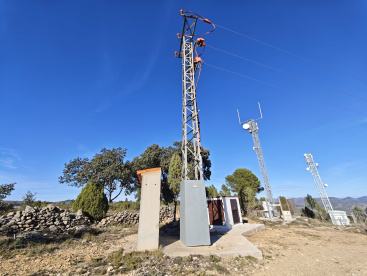 La Torre d'en Besora renova el centre de transformaci� el�ctric de La Mina per refor�ar el subministrament el�ctric